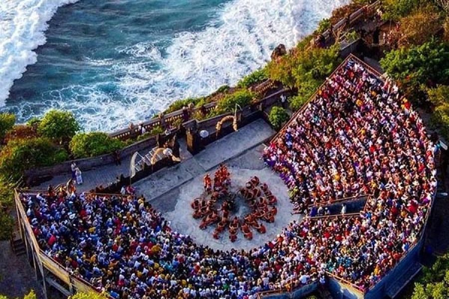 Uluwatu Kecak & Fire Dance (1)